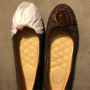 Brown floral lace embellished ballet flats